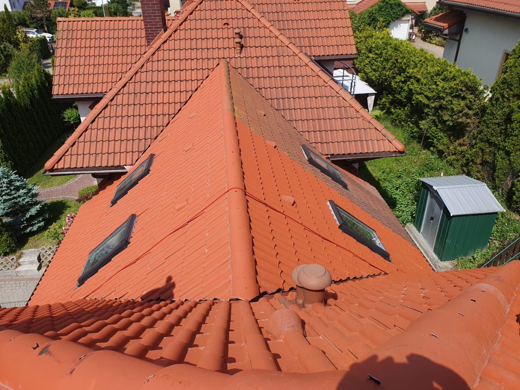 Dachówka ceramiczna po czyszczeniu